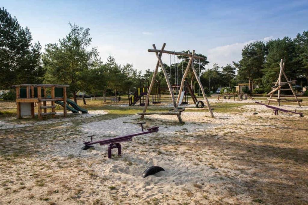 CasitaCuriosa  chalet op camping met buitenzwembad Balen Buitenkant foto
