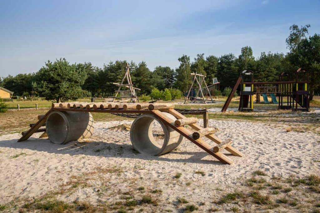 CasitaCuriosa  chalet op camping met buitenzwembad Balen Buitenkant foto