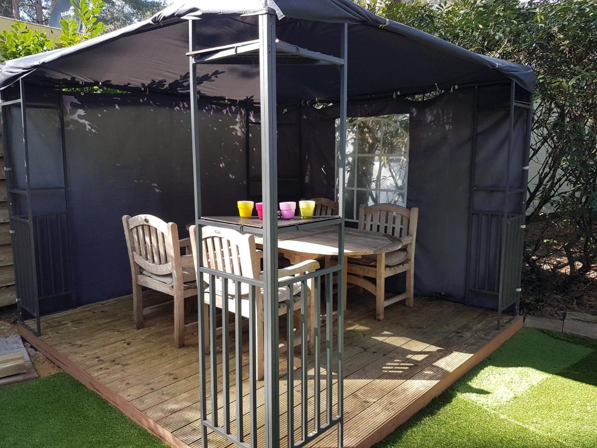 CasitaCuriosa  chalet op camping met buitenzwembad Balen Buitenkant foto