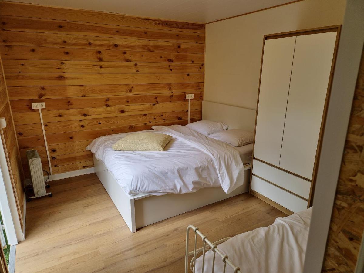 CasitaCuriosa  chalet op camping met buitenzwembad Balen Buitenkant foto